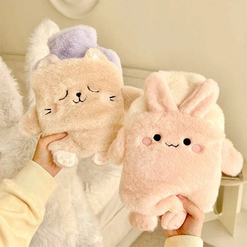 Detalle de la funda de peluche de la bolsa de agua caliente